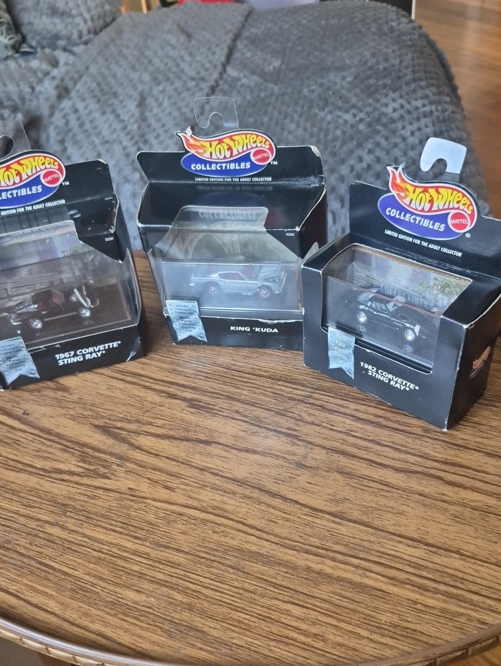 Hot Wheels Collectibles Black Die-Cast Toy Car –3-Pack Dated 1996 New All Sealed